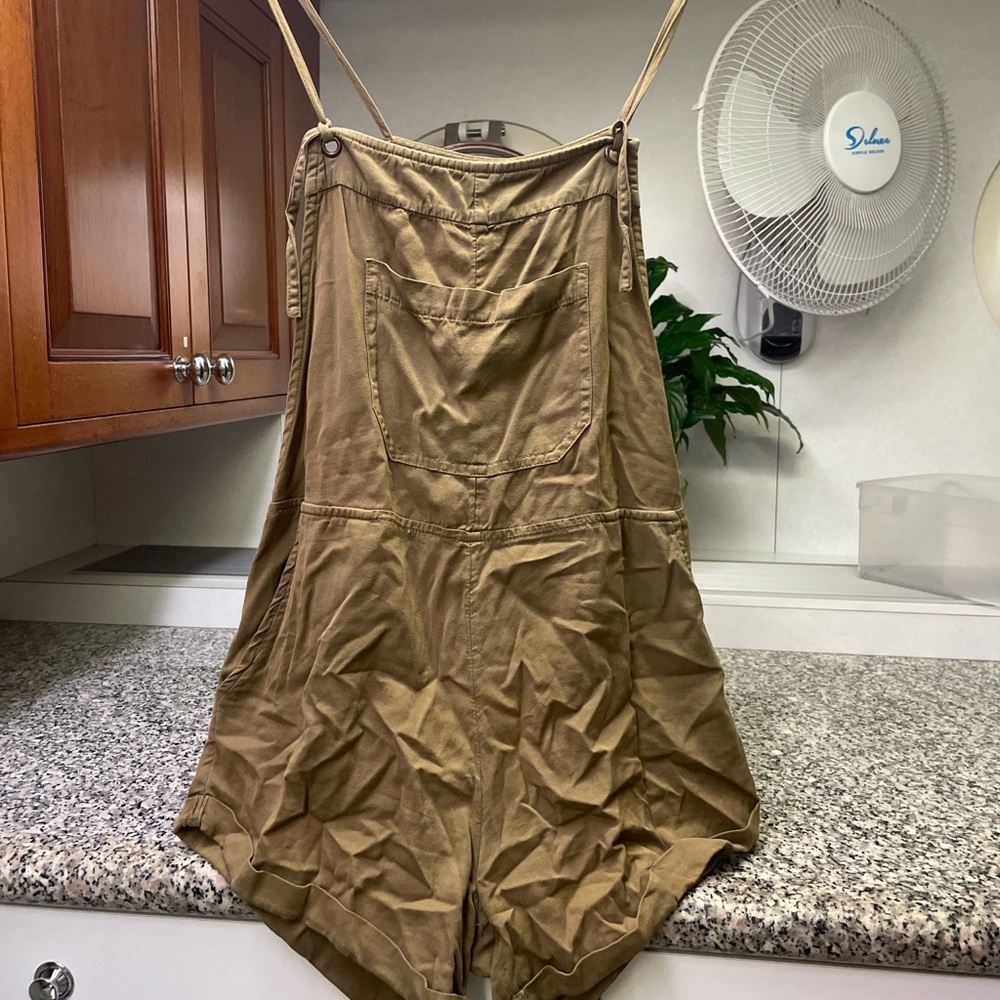 Billabong Tan Overalls
